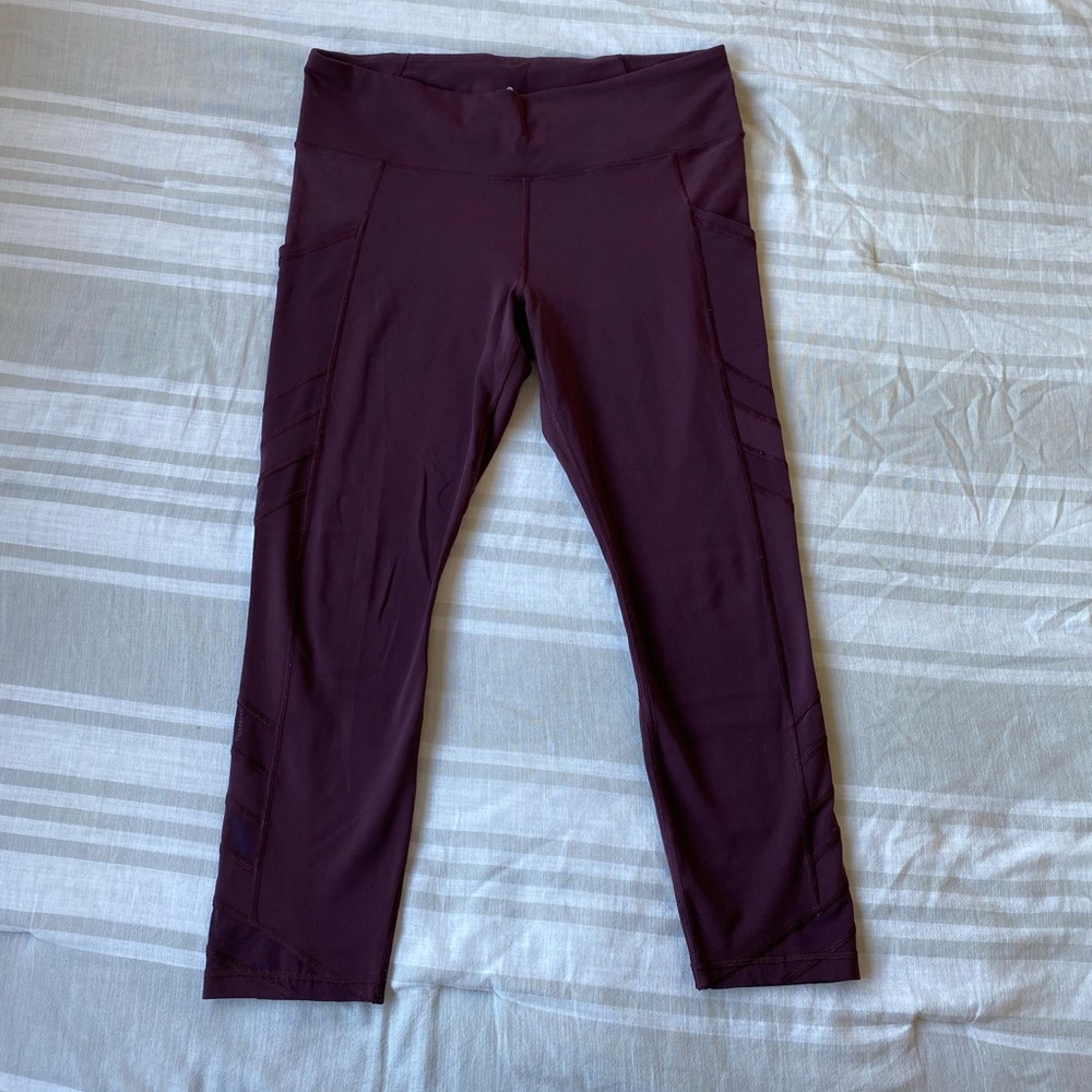 Athleta 7/8 Maroon Leggings